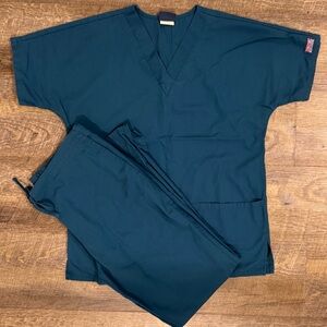 Cherokee Workwear Caribbean Blue Set